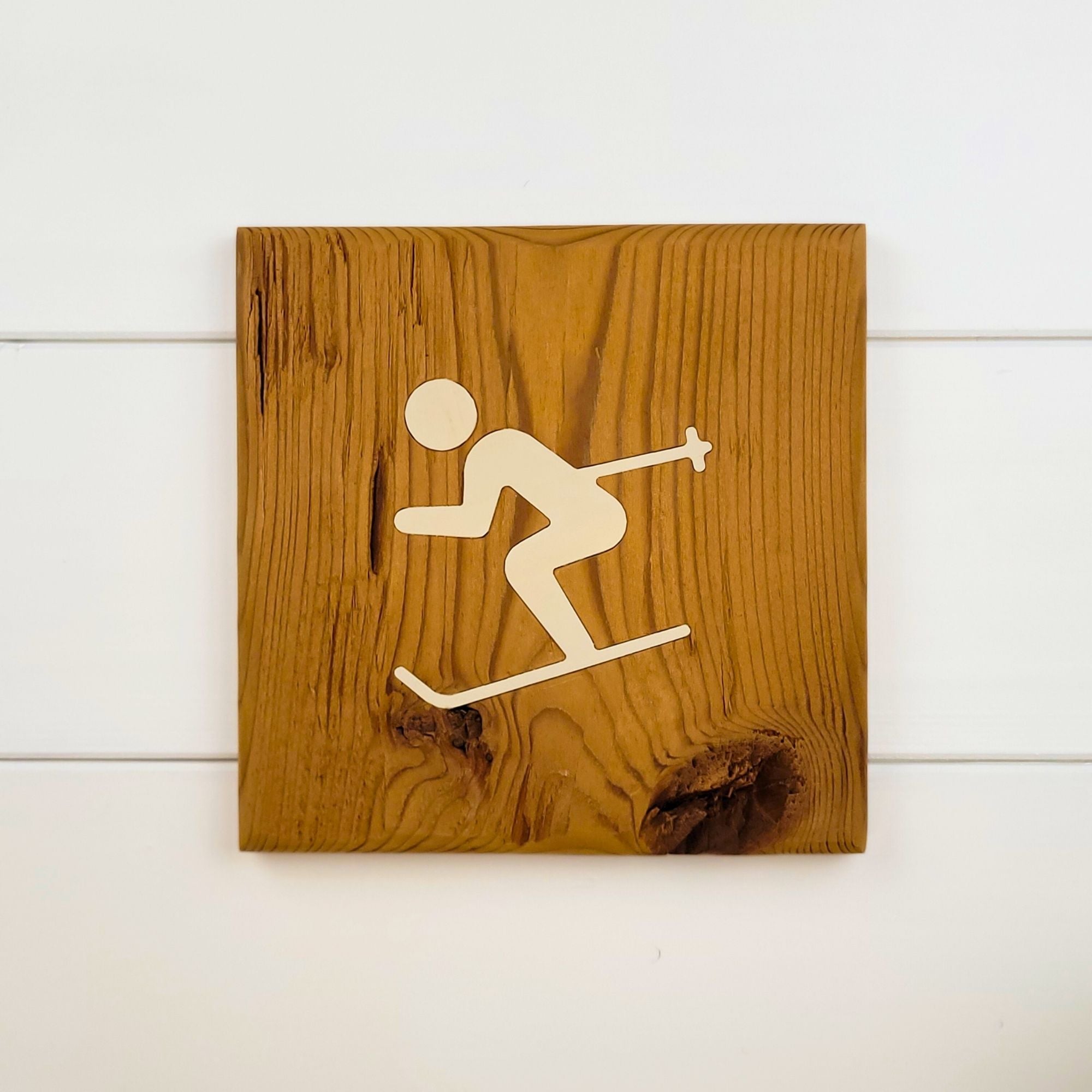 1959 Design - Rustic Wood Decor