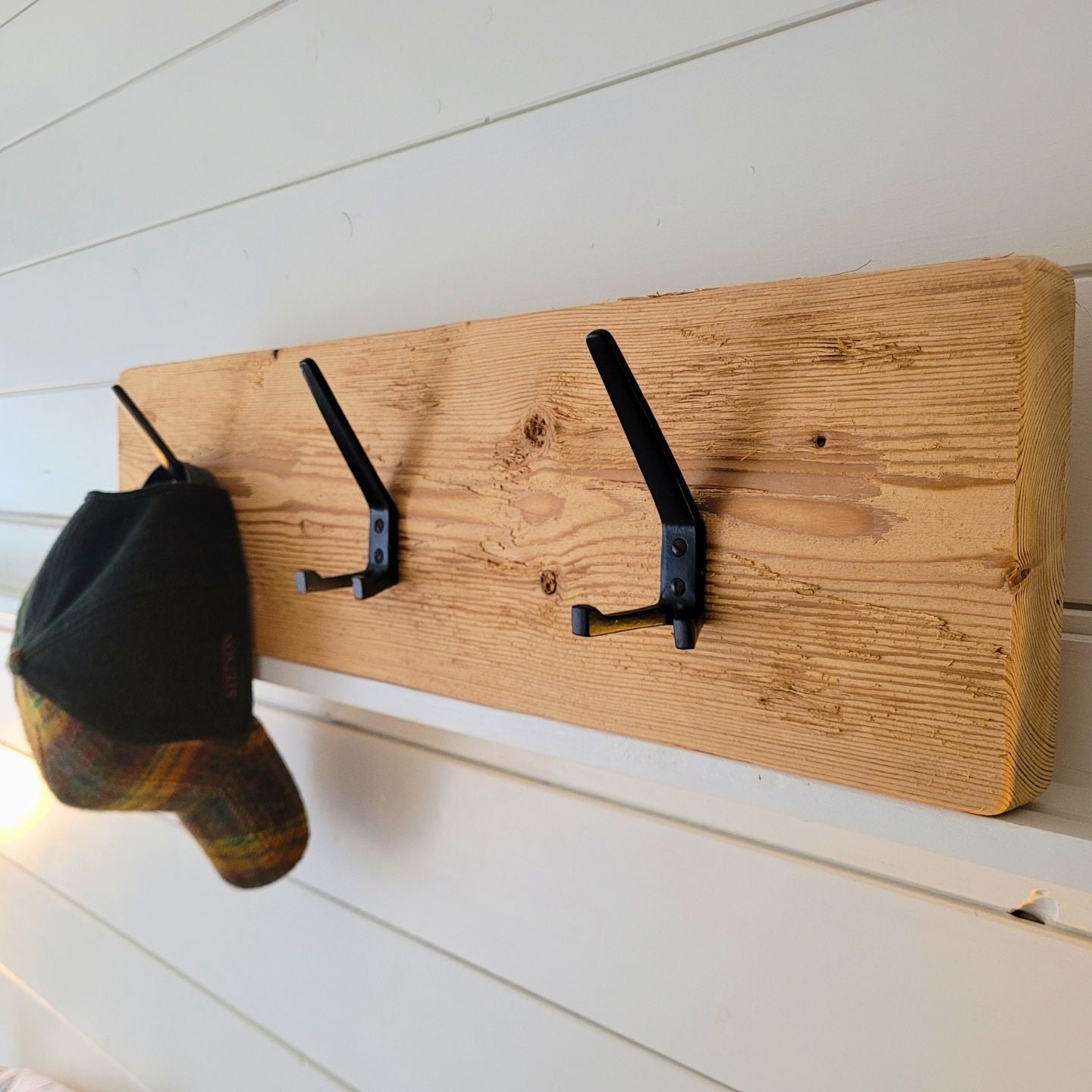 Garderobenleiste Altholz Design | Handtuchhalter | Diele | Flur | Wandgarderobe